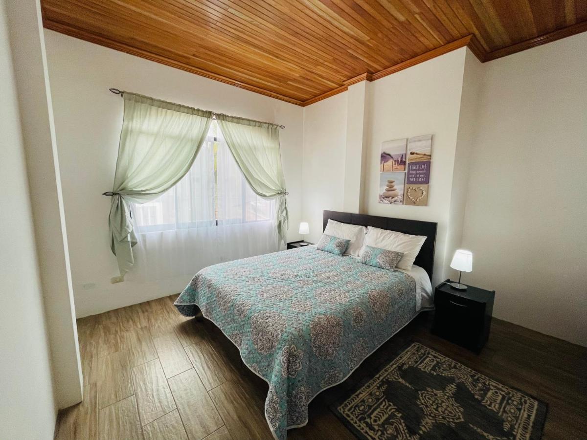 Apartahotel Casa Soleil Puerto Villamil Esterno foto