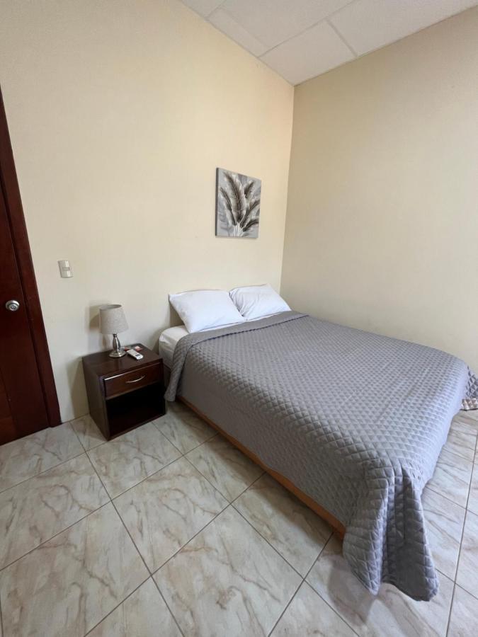 Apartahotel Casa Soleil Puerto Villamil Camera foto
